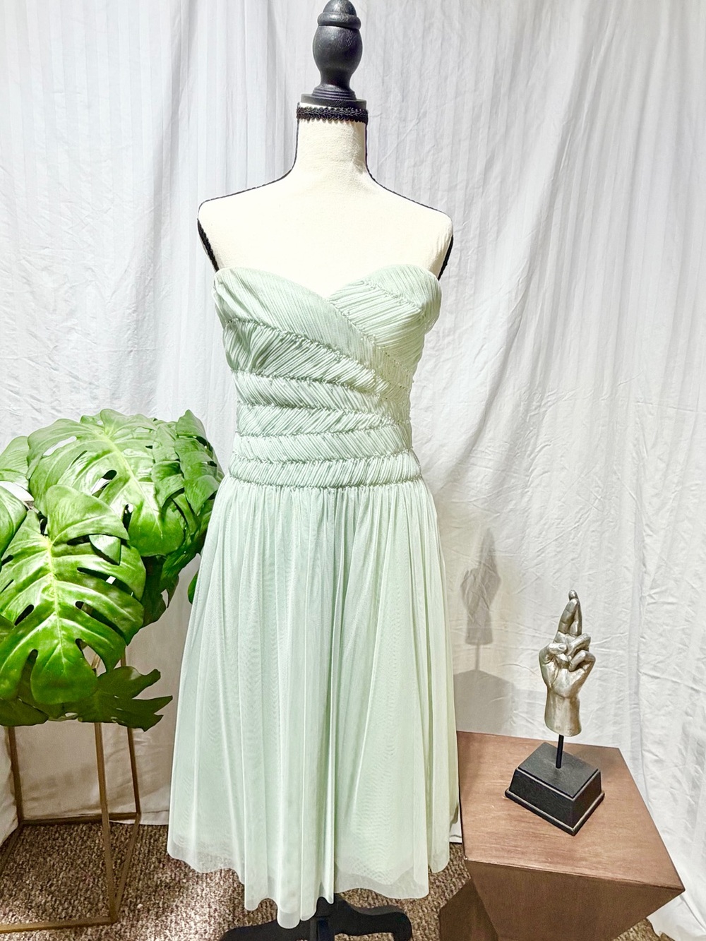 BCBGMaxAzria Strapless Sage Green Tulle Dress HTF Size 12
